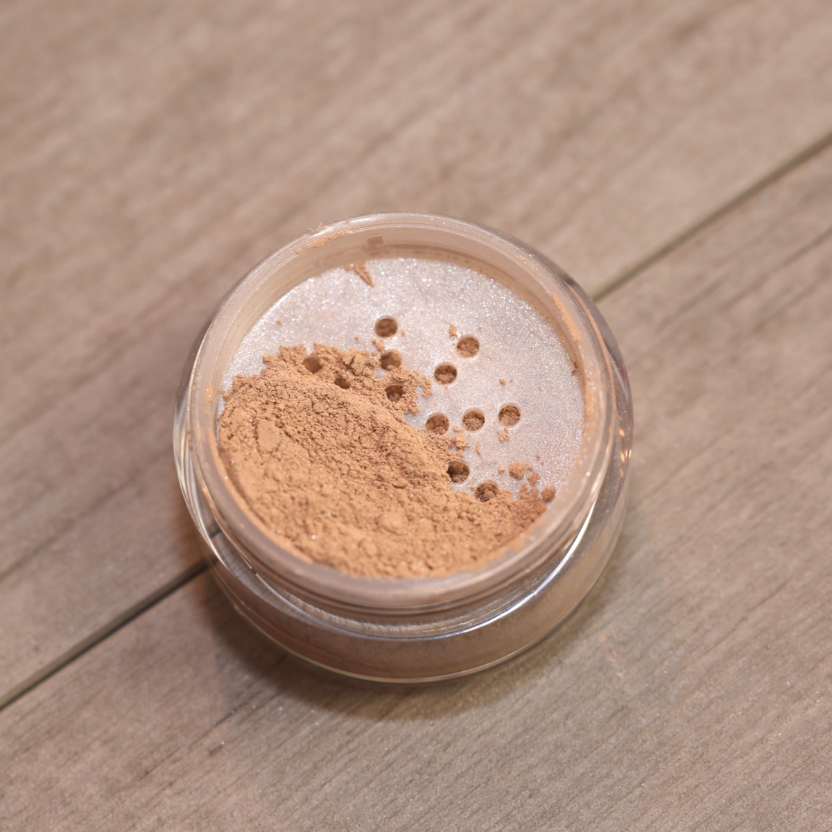 Soft Focus Foundation Loose Mineral Powder (Macchiato)