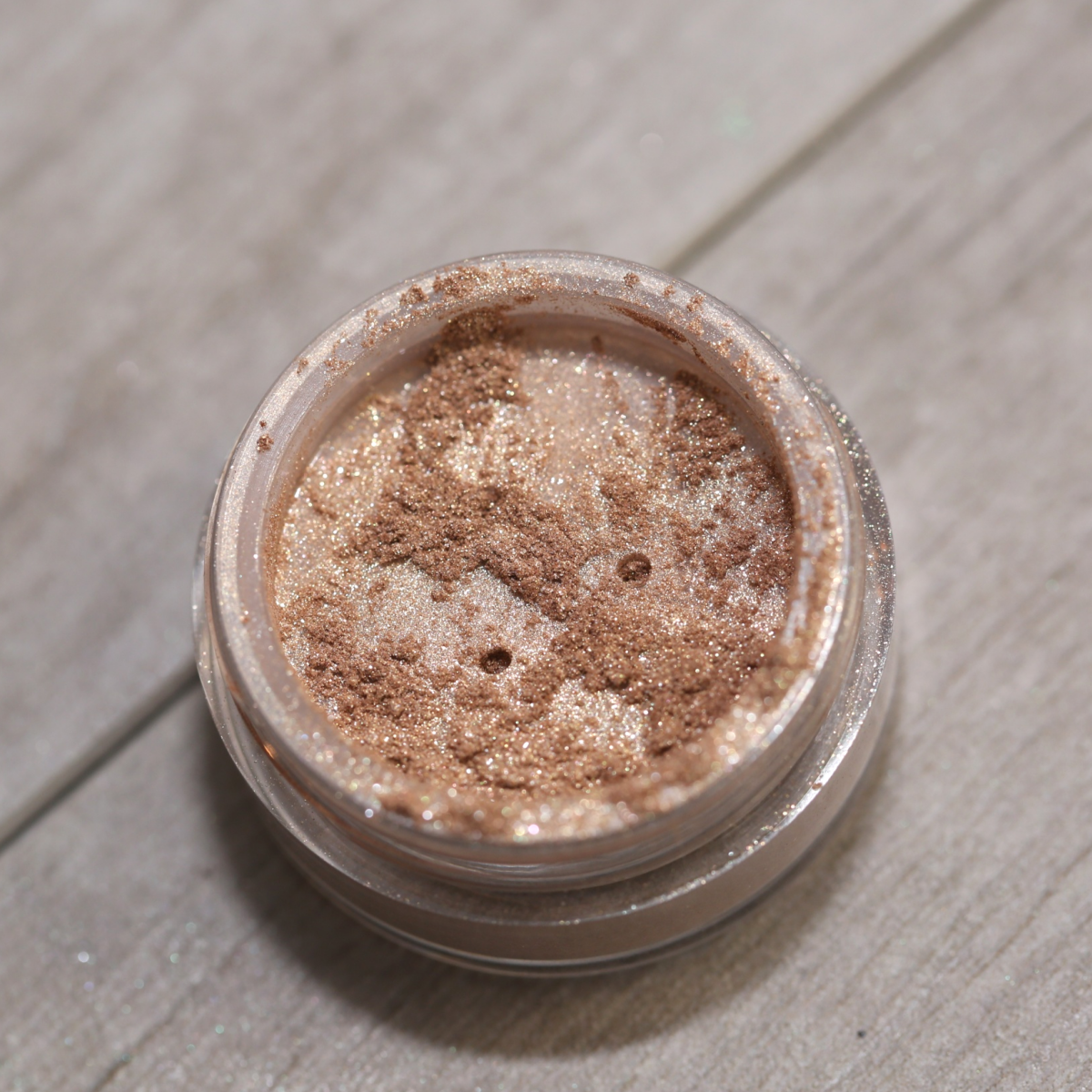 Tempting Beige Flawless Radiance All Over Face Color Bronzer