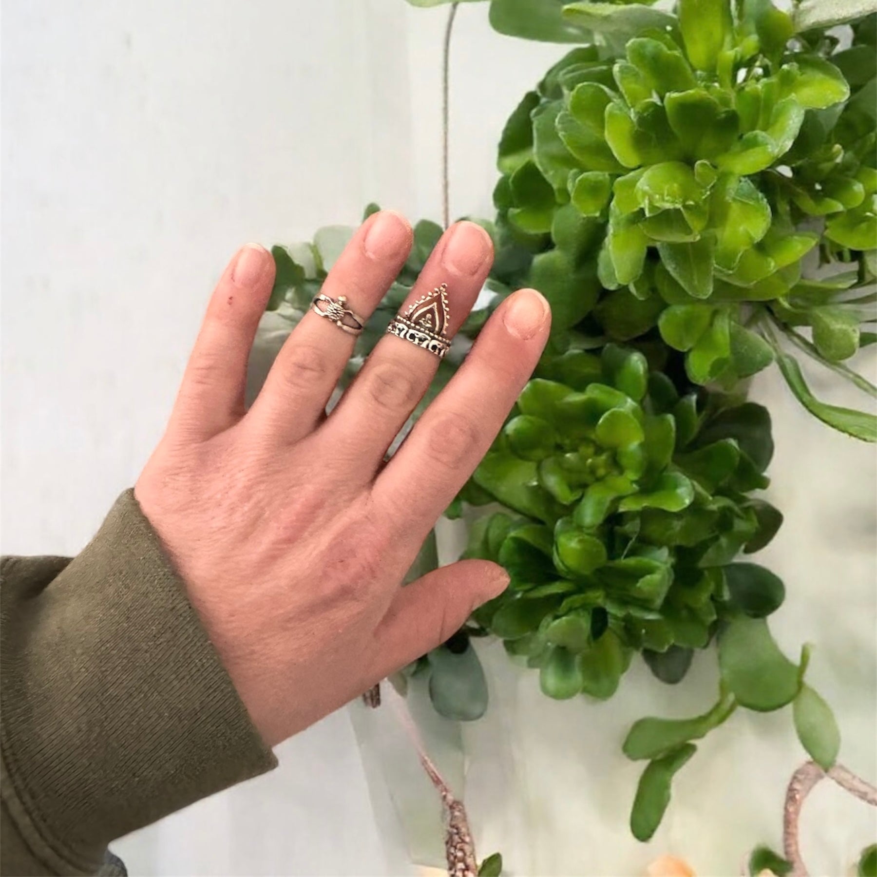 Knuckle Ring