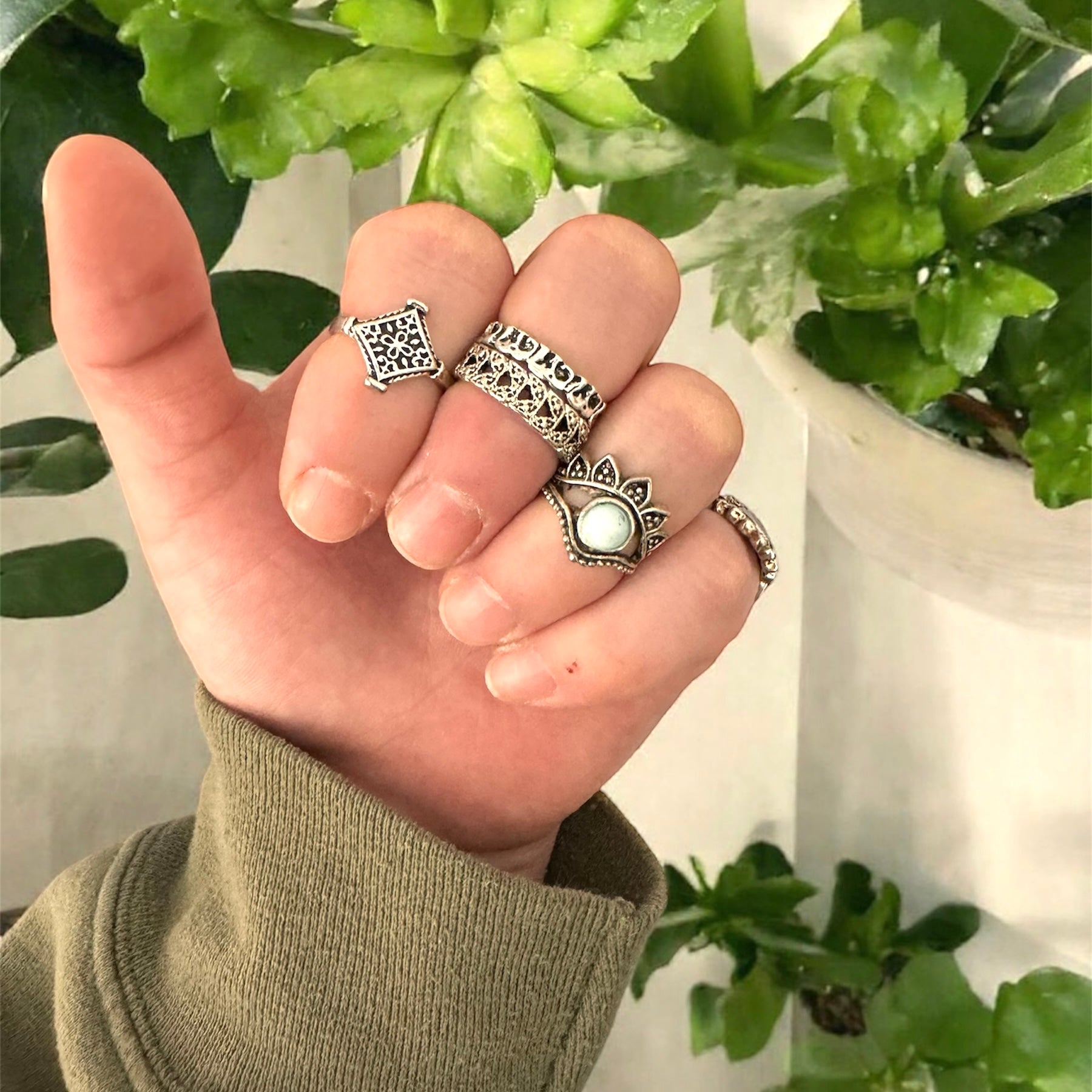 Knuckle Ring