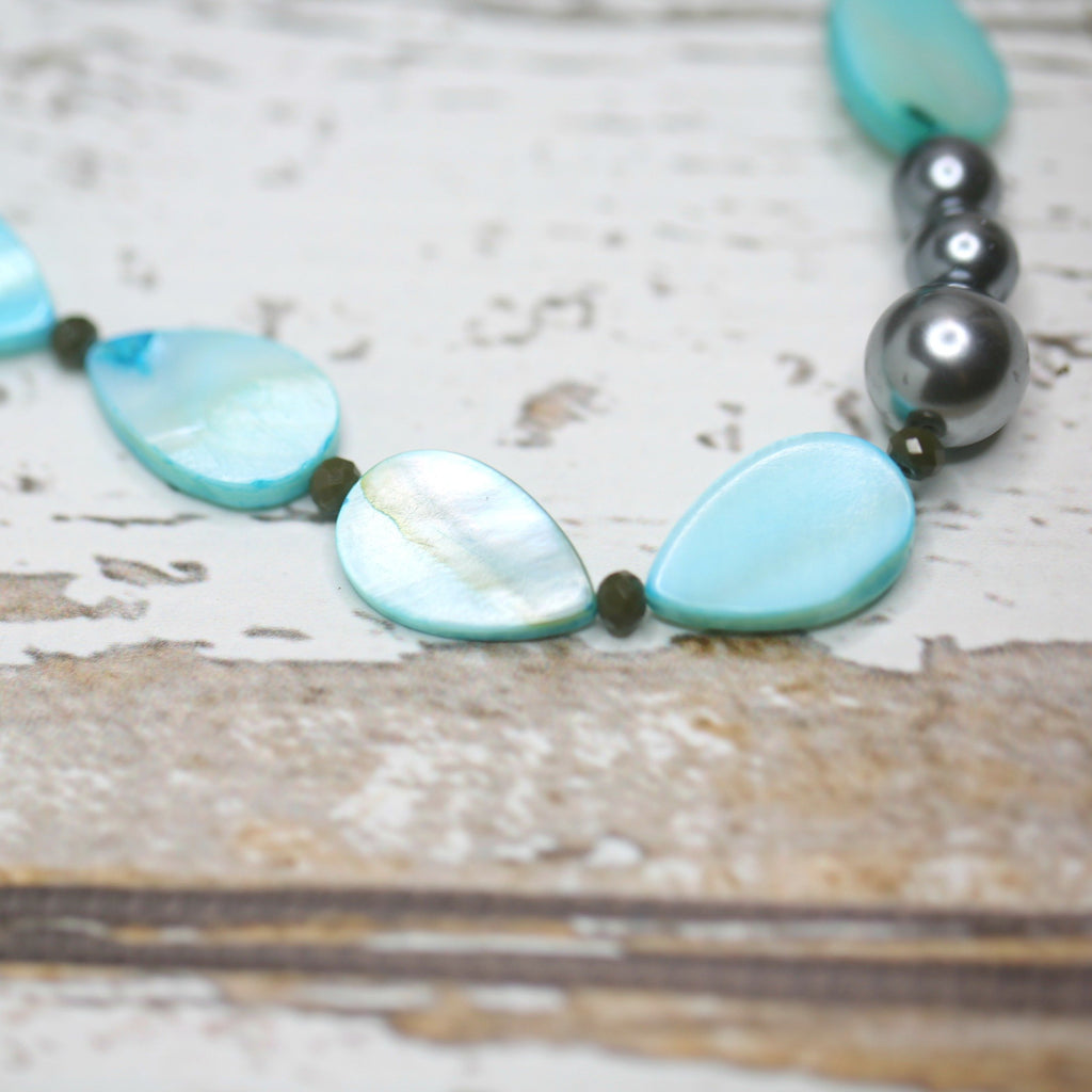 Cute stone necklace for any outfit