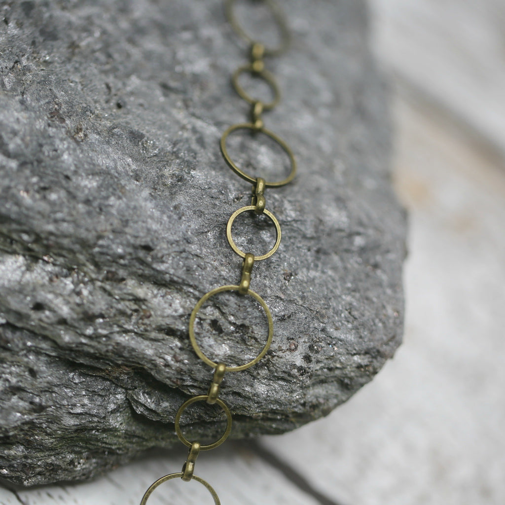 Cute stone necklace for any outfit