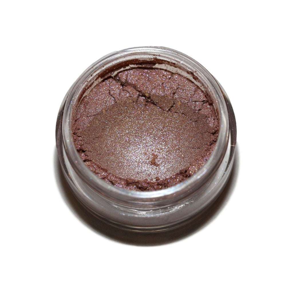 Our Mineral Powder Eye Shadow is Packed With Color and Provides Skin-Nourishing Benefits 