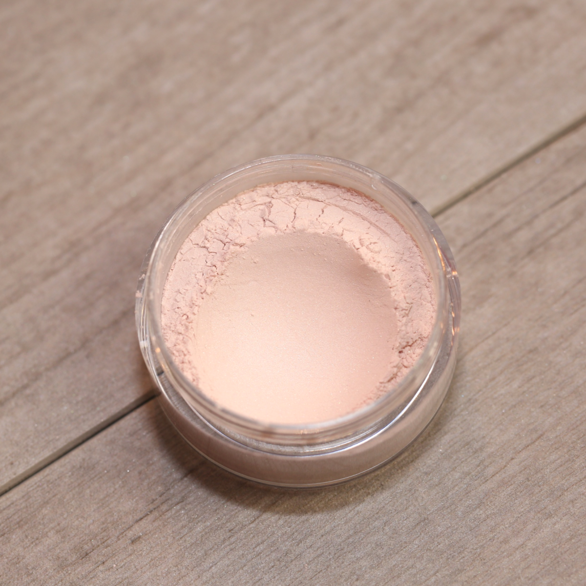 Lock In Your Makeup With Our High Definition Mineral Makeup Finishers