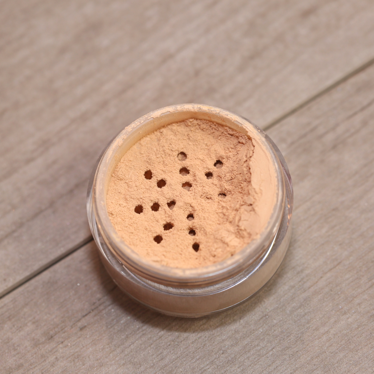 Sheer Coverage Foundation Loose Mineral Powder (Butternut)