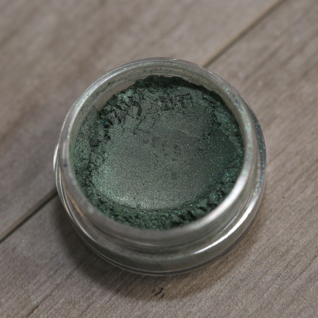 Our Mineral Powder Eye Shadow is Packed With Color and Provides Skin-Nourishing Benefits