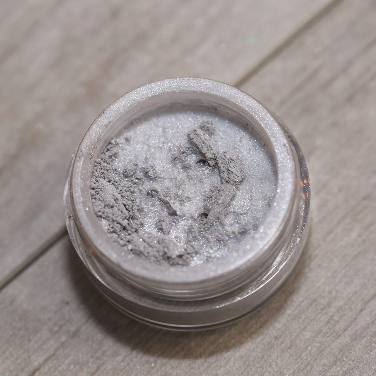 Our Mineral Powder Eye Shadow is Packed With Color and Provides Skin-Nourishing Benefits 