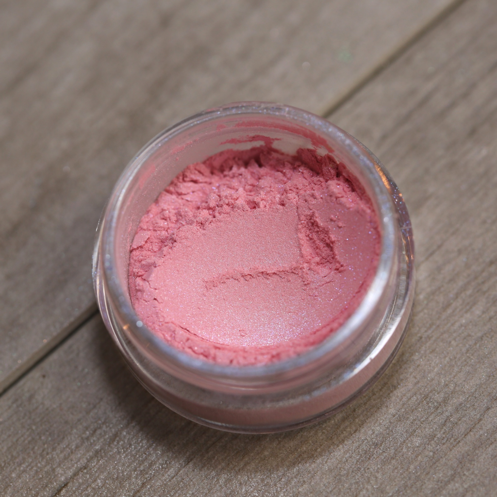 Our Mineral Powder Eye Shadow is Packed With Color and Provides Skin-Nourishing Benefits 