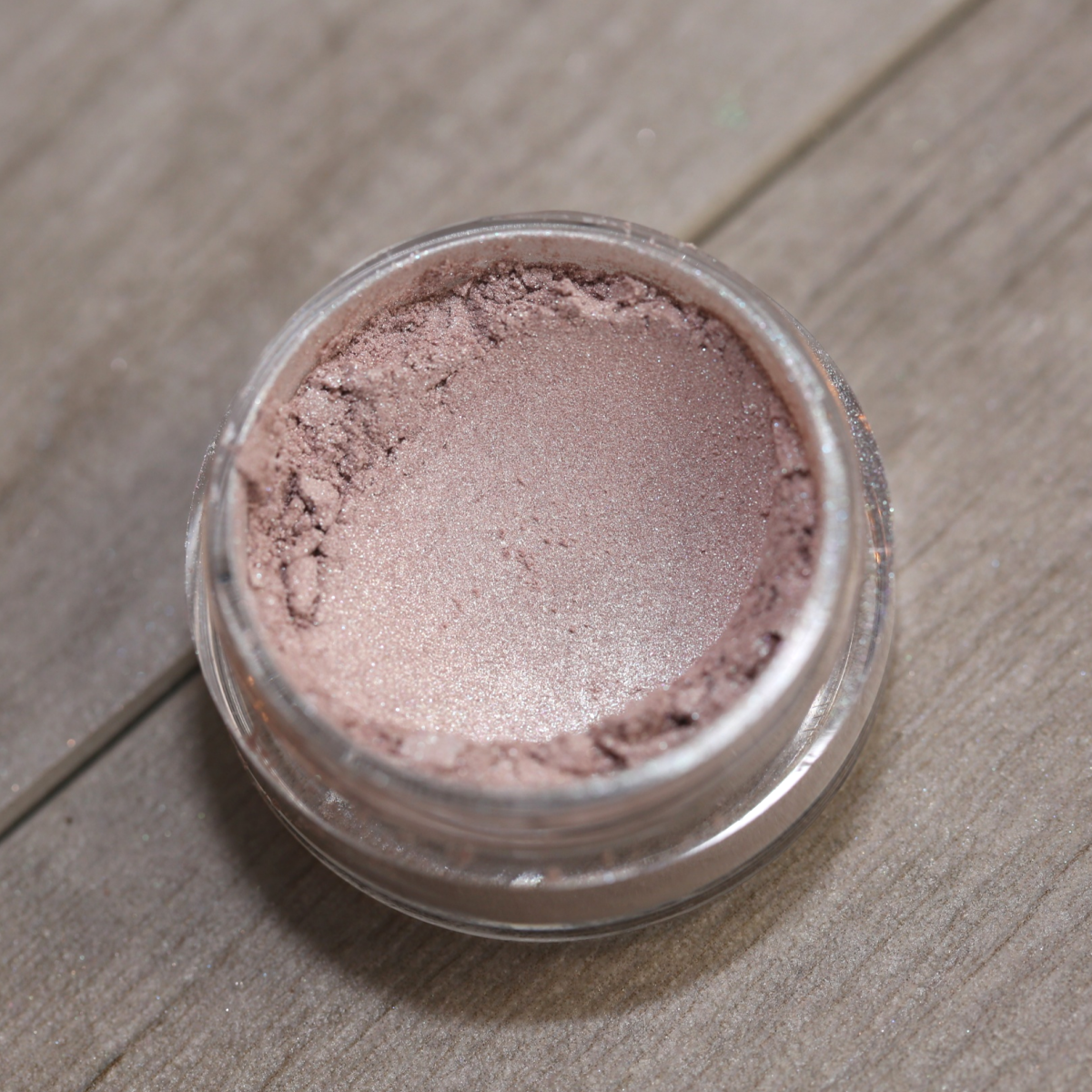 Our Mineral Powder Eye Shadow is Packed With Color and Provides Skin-Nourishing Benefits 