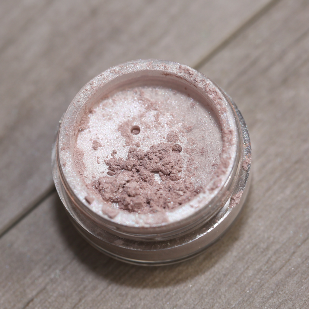 Our Mineral Powder Eye Shadow is Packed With Color and Provides Skin-Nourishing Benefits 