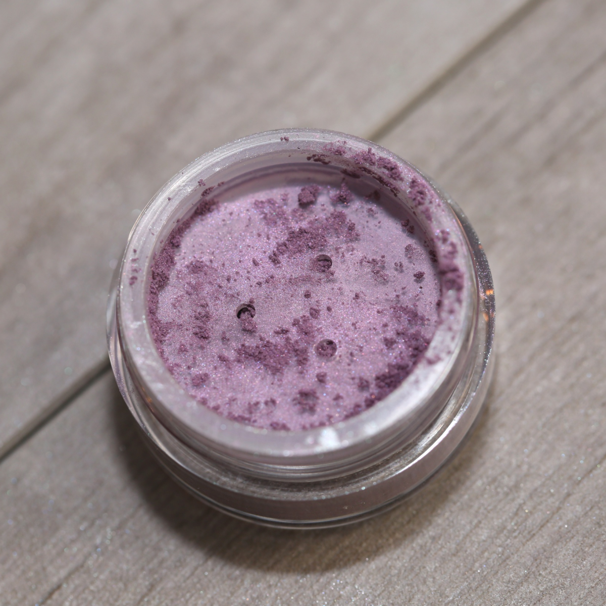 Our Mineral Powder Eye Shadow is Packed With Color and Provides Skin-Nourishing Benefits 