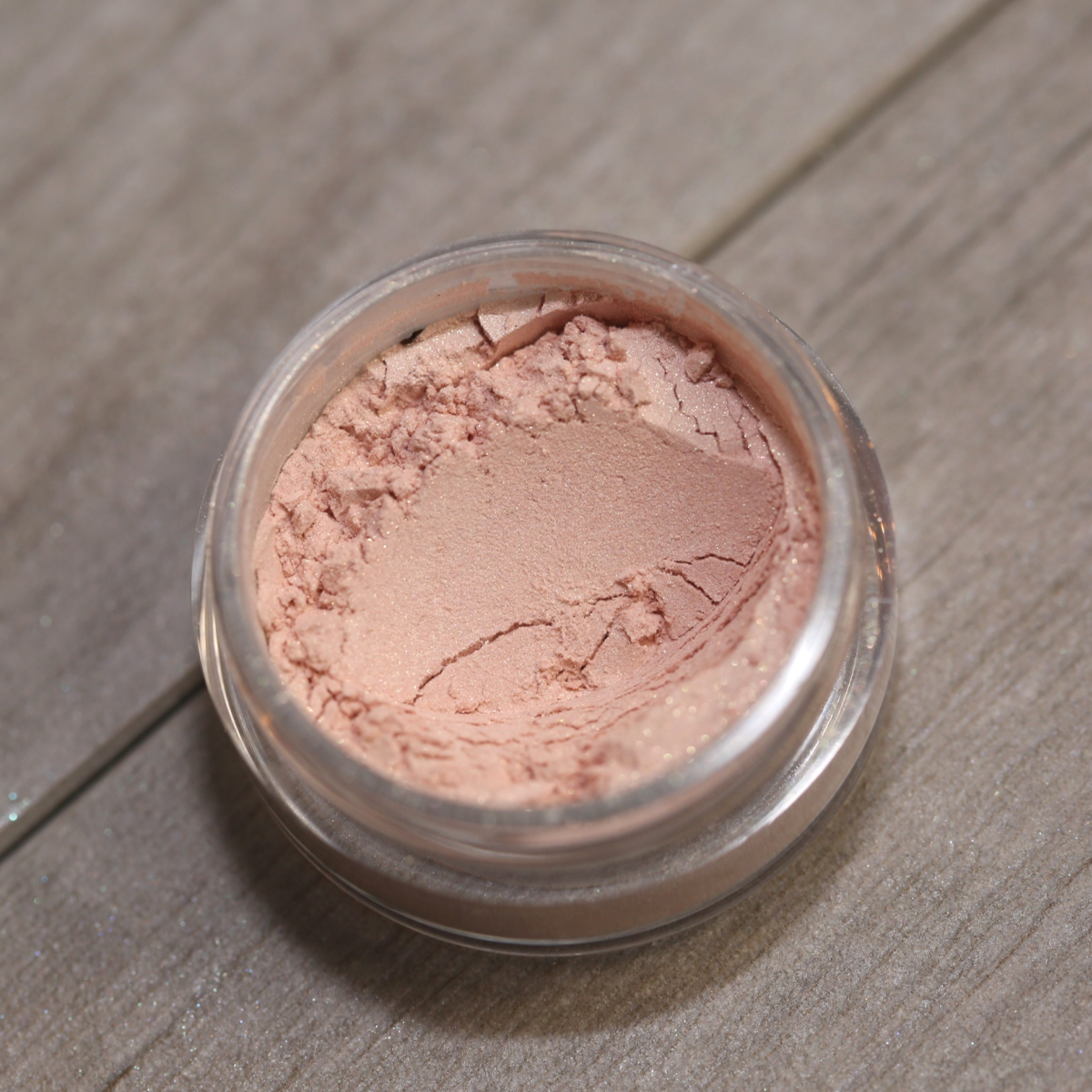 Our Mineral Powder Eye Shadow is Packed With Color and Provides Skin-Nourishing Benefits 