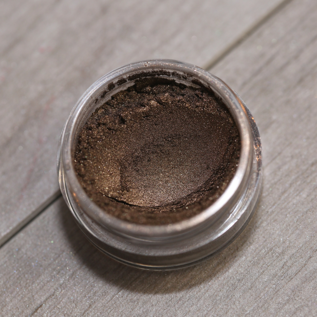 Our Mineral Powder Eye Shadow is Packed With Color and Provides Skin-Nourishing Benefits 