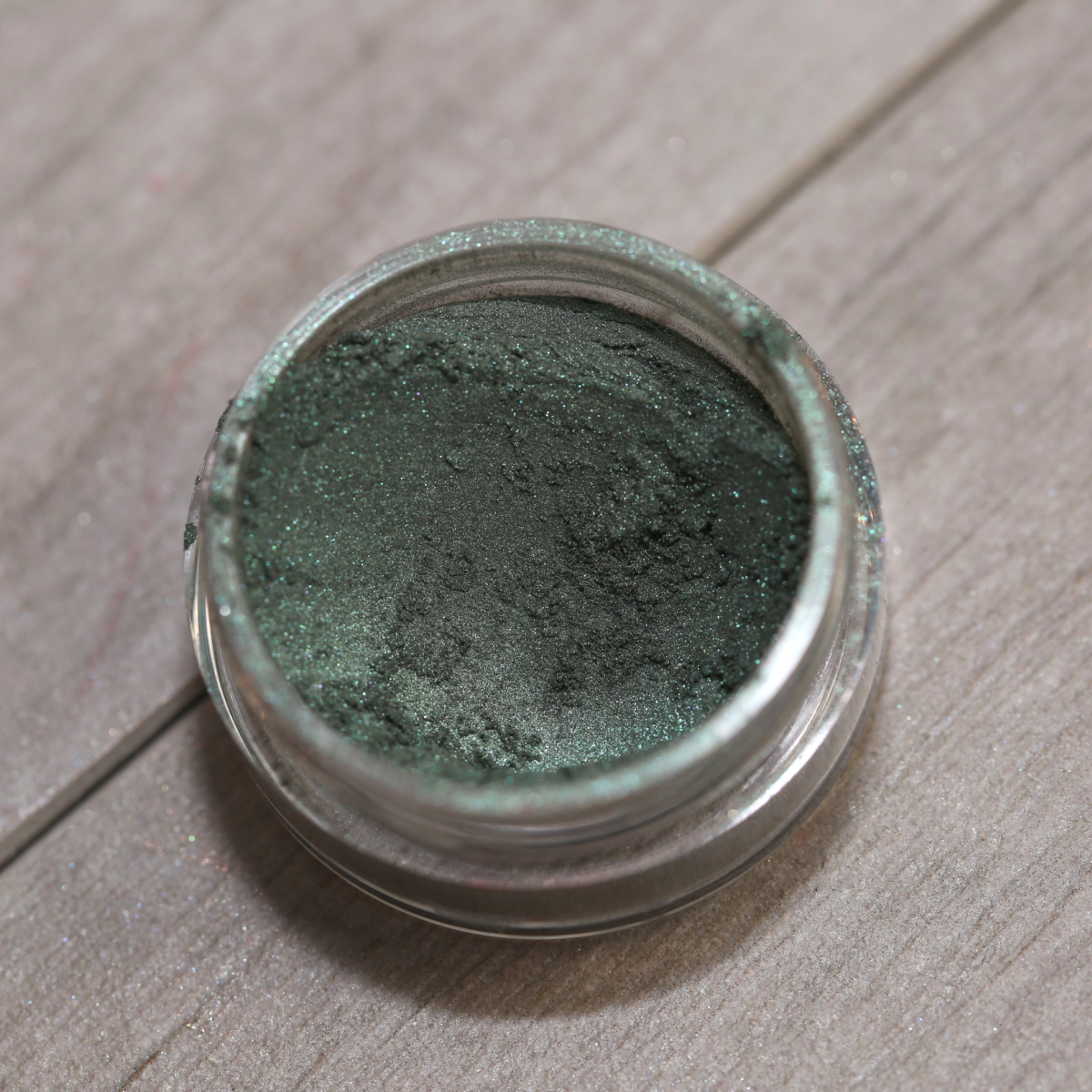 Our Mineral Powder Eye Shadow is Packed With Color and Provides Skin-Nourishing Benefits 