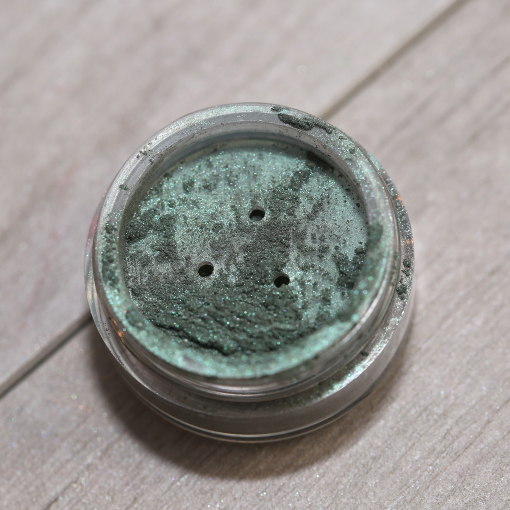 Our Mineral Powder Eye Shadow is Packed With Color and Provides Skin-Nourishing Benefits 