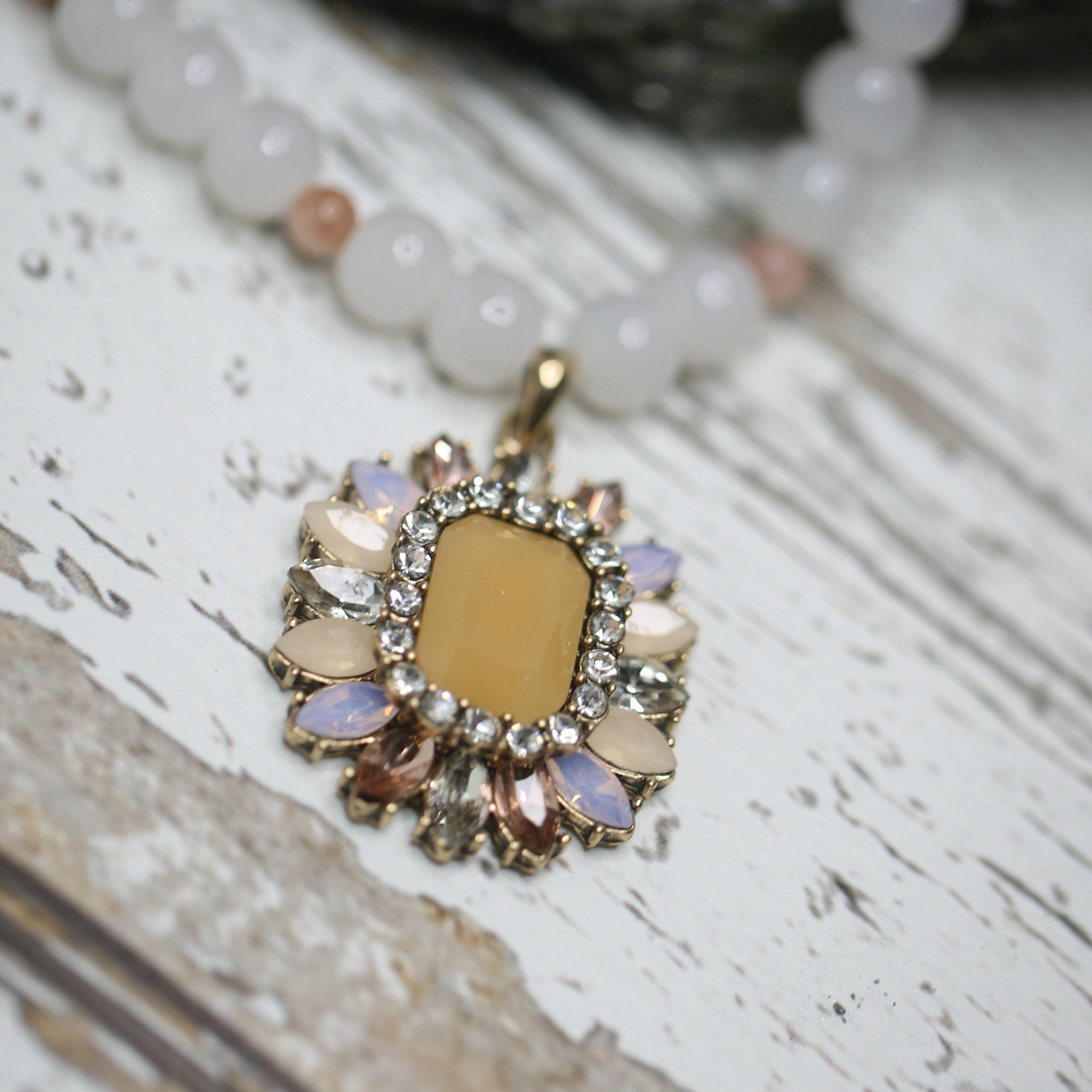 Cute stone necklace for any outfit
