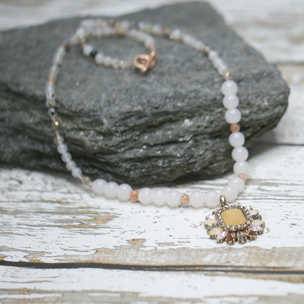 Cute stone necklace for any outfit
